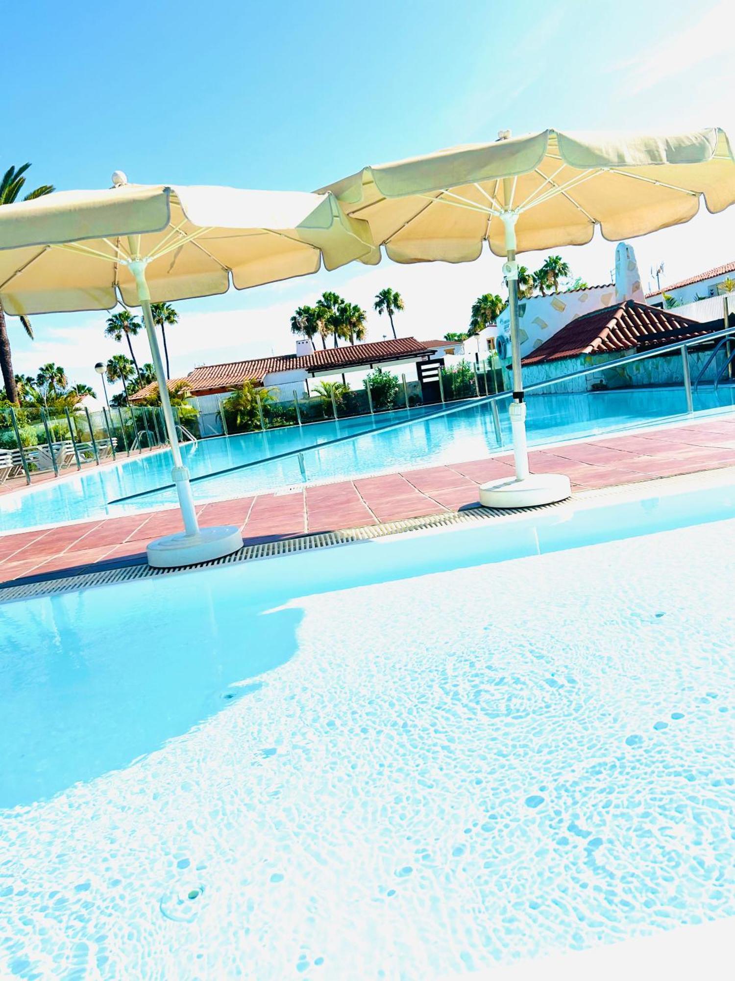 Oasis Beach Holiday Home With Jacuzzi プラヤ・デル・イングレス エクステリア 写真