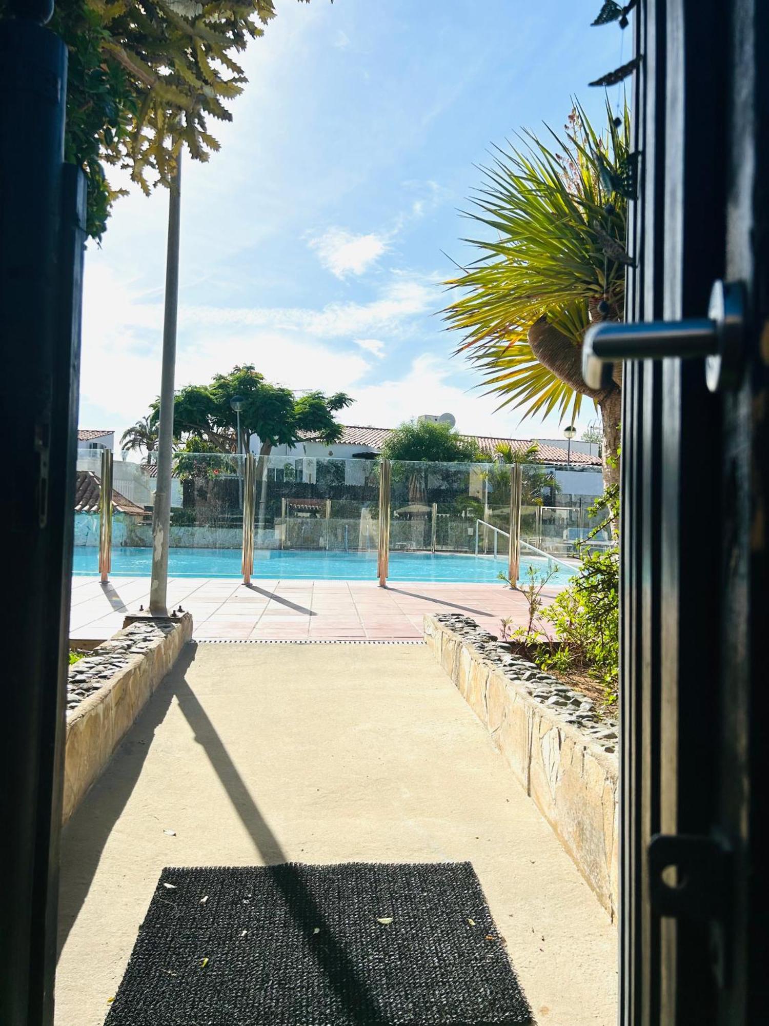Oasis Beach Holiday Home With Jacuzzi プラヤ・デル・イングレス エクステリア 写真