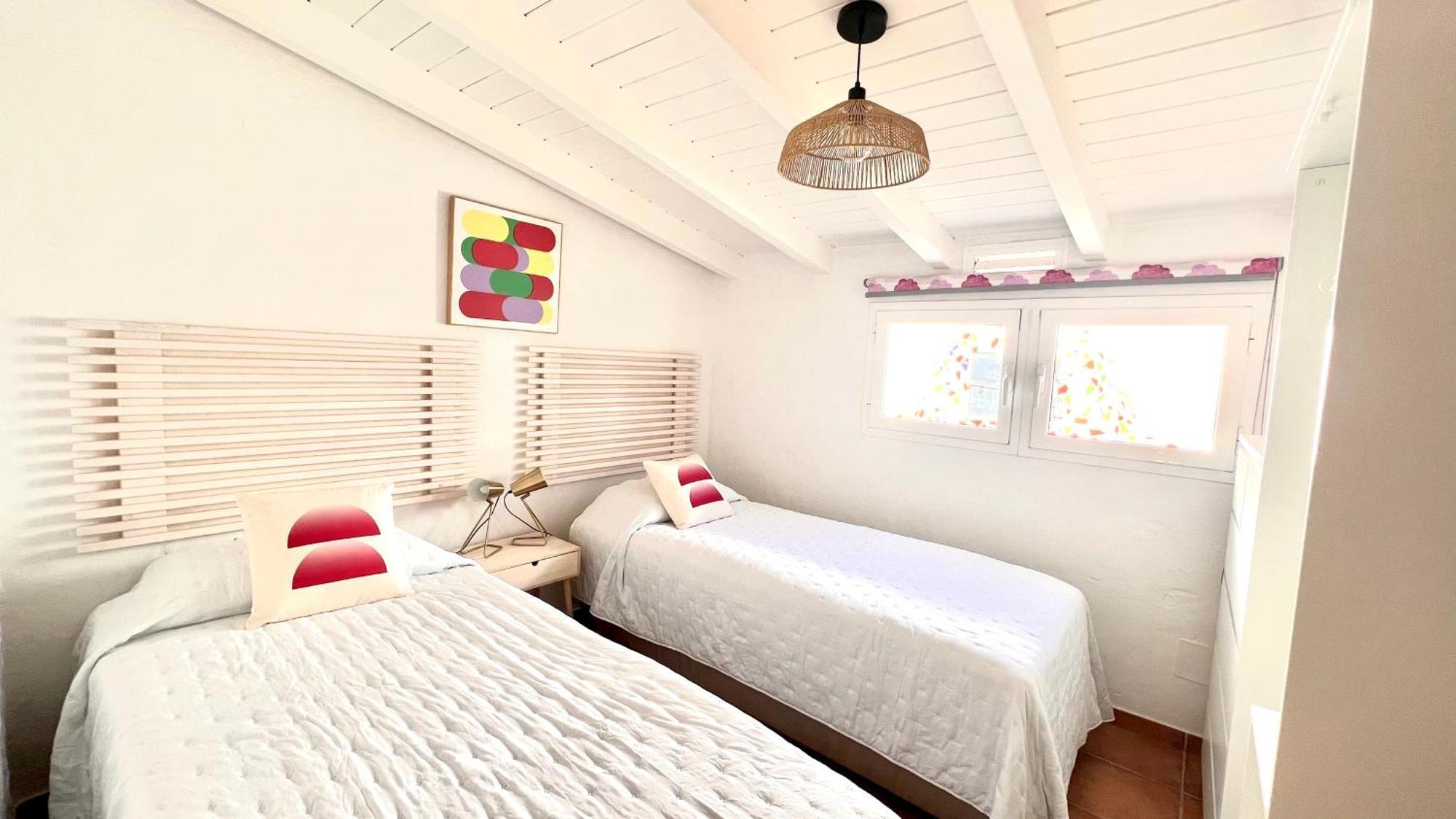 Oasis Beach Holiday Home With Jacuzzi プラヤ・デル・イングレス エクステリア 写真