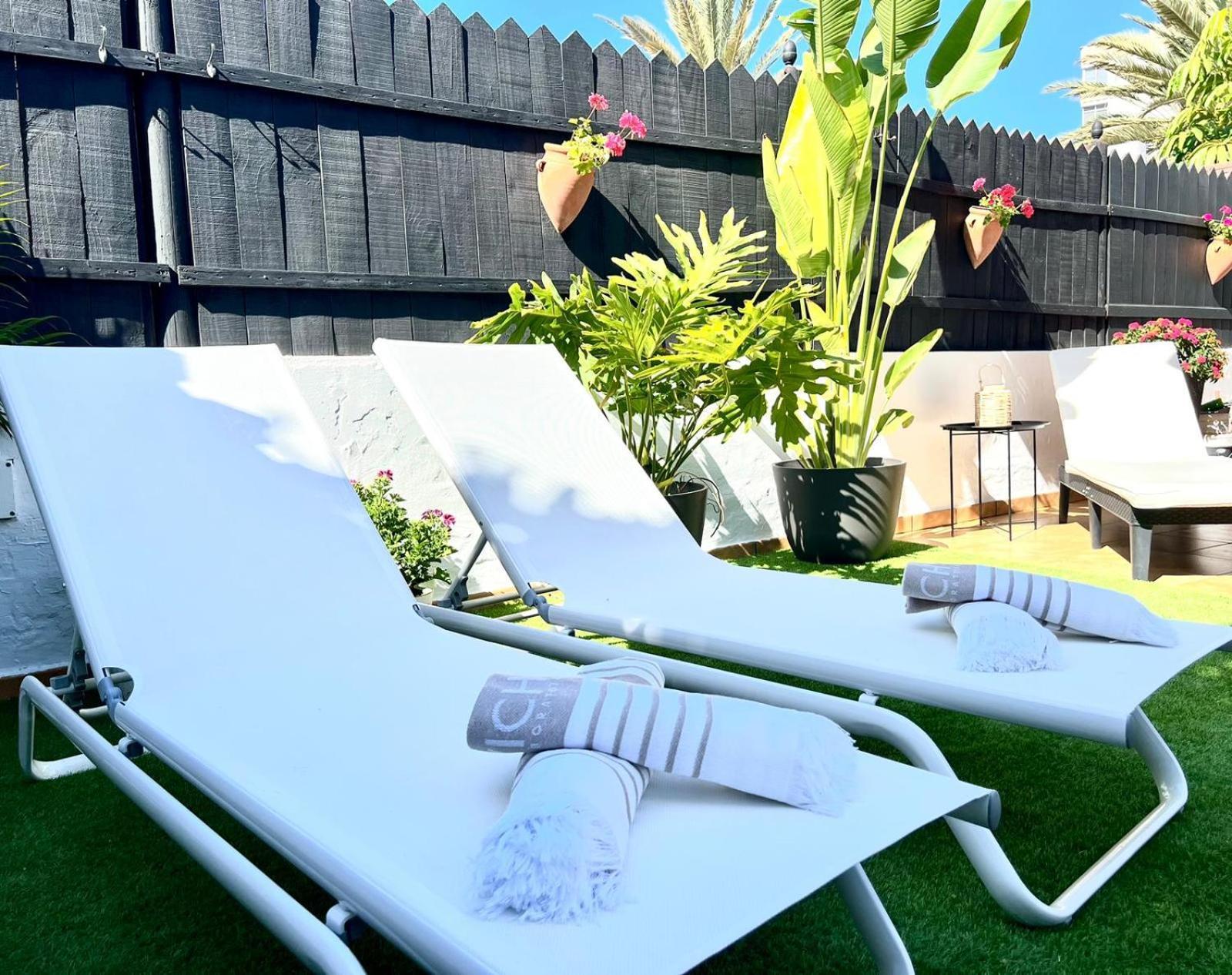 Oasis Beach Holiday Home With Jacuzzi プラヤ・デル・イングレス エクステリア 写真