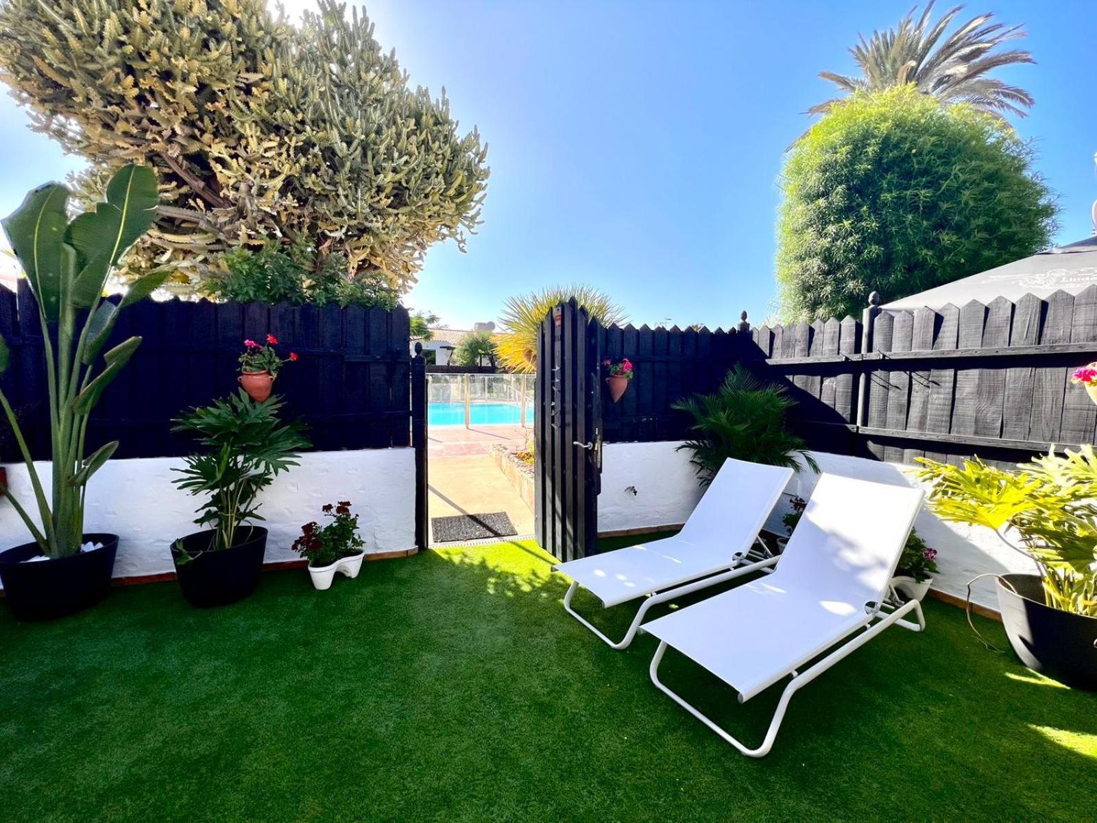 Oasis Beach Holiday Home With Jacuzzi プラヤ・デル・イングレス エクステリア 写真