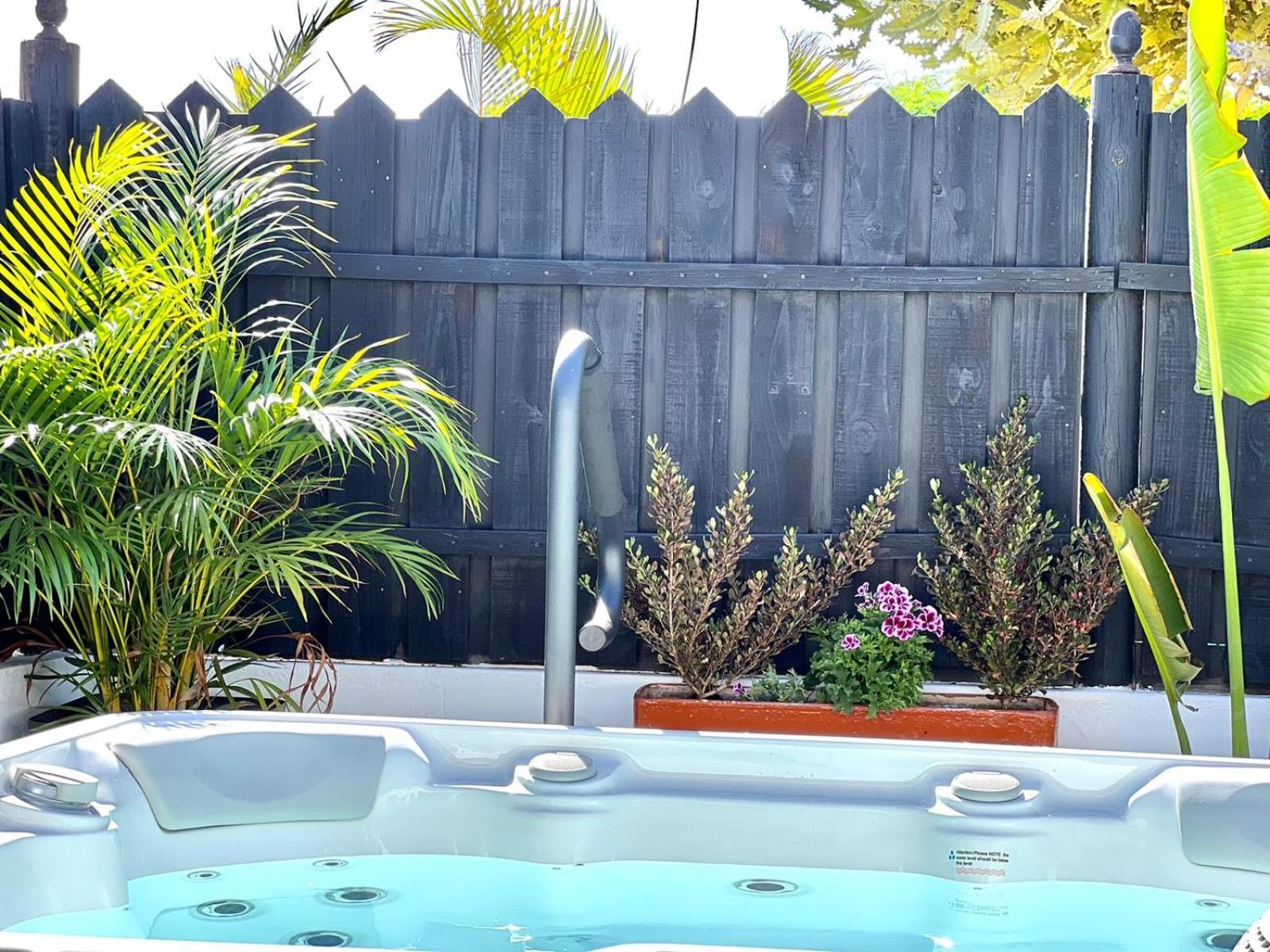 Oasis Beach Holiday Home With Jacuzzi プラヤ・デル・イングレス エクステリア 写真