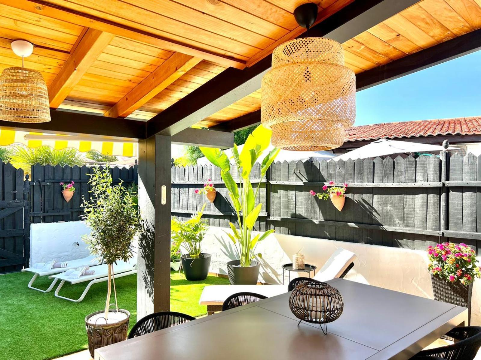 Oasis Beach Holiday Home With Jacuzzi プラヤ・デル・イングレス エクステリア 写真