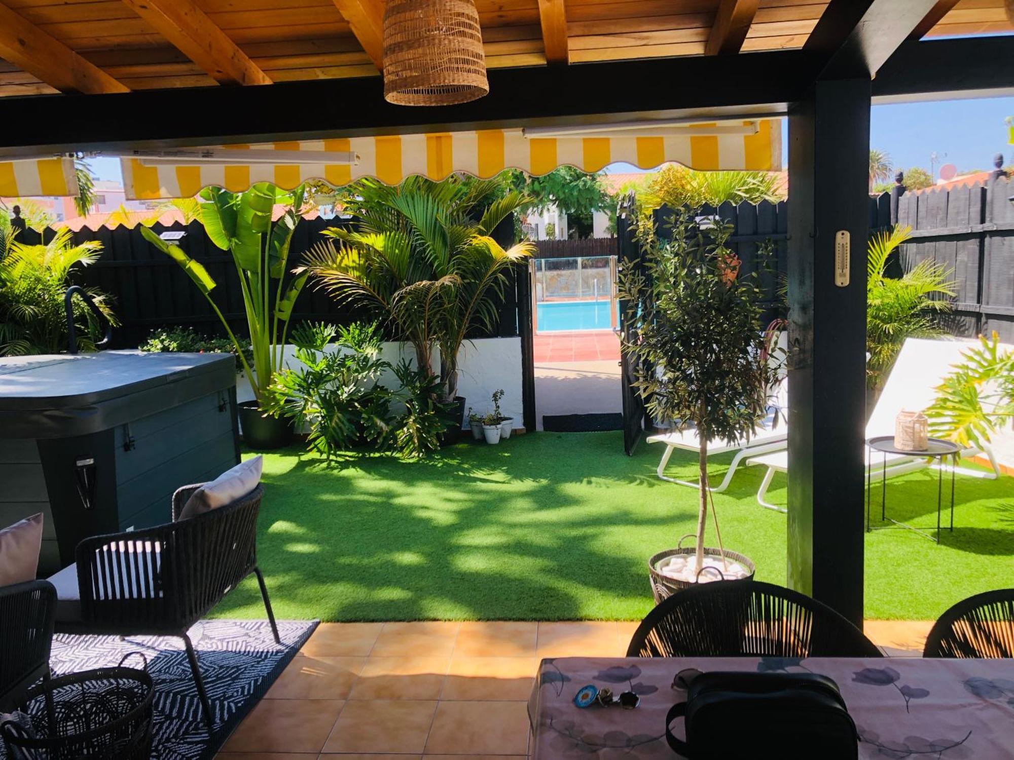 Oasis Beach Holiday Home With Jacuzzi プラヤ・デル・イングレス エクステリア 写真